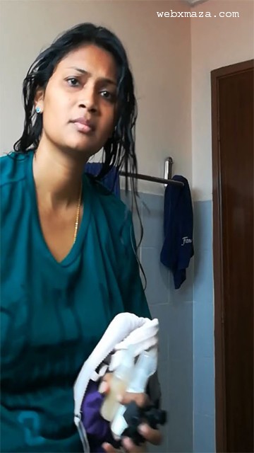 Desi Nurse Milf Nude in Bathroom CCTV