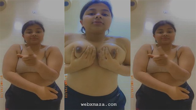 Beautiful Cute Sexy Chubby Girl Showing