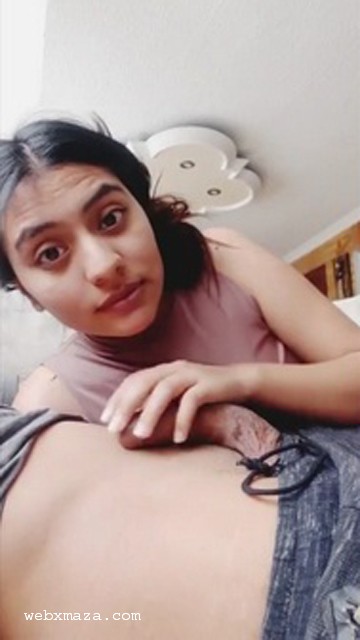 Cute Indian Teen Sucking Hard Desi Dick