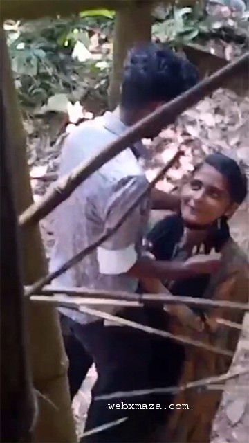 Mallu Girl Outdoor Blowjob By School Friend