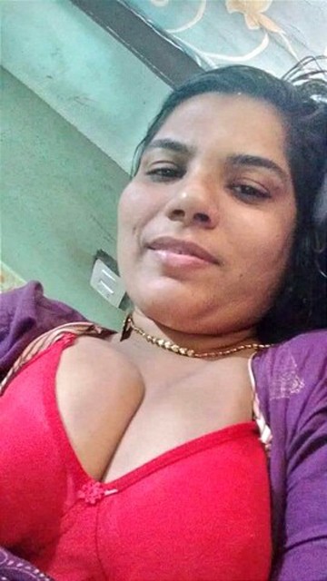 Mallu Beautiful Hot Bhabhi Blowjob Update