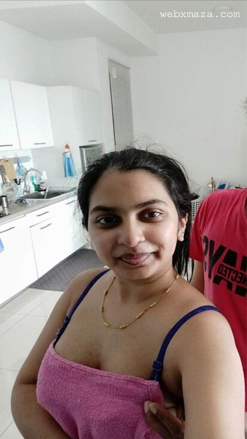 Mallu Horny  Bhabhi Blowjob Sucking Dick