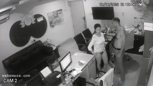 Boss Fucking To Secretary In Office Recorded In cctv Update