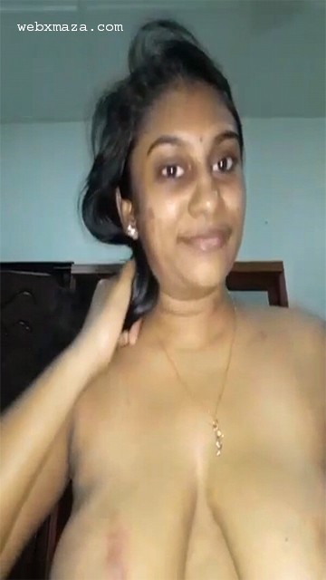 Milf Sexy Chubby Bhabhi Giving Blowjob